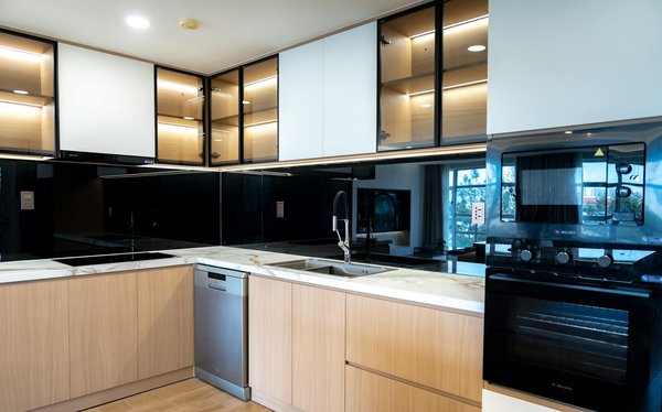 Ambiance apaisante : 10 idées de décoration murale coucher de soleil